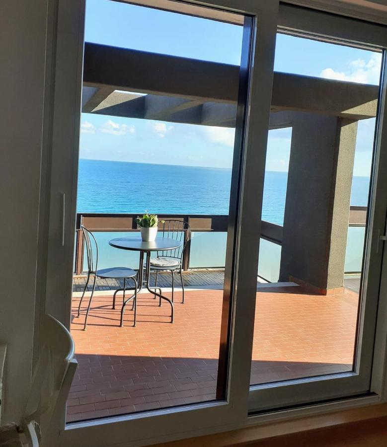 Attico Suite Spiaggia Bari Buitenkant foto