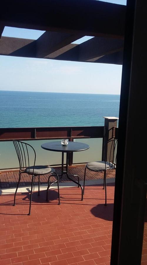 Attico Suite Spiaggia Bari Buitenkant foto